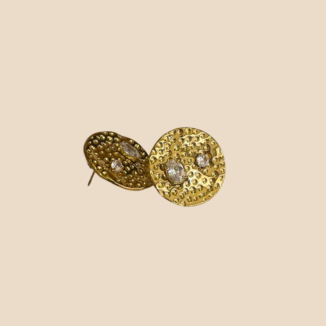 Orecchini martellati con strass