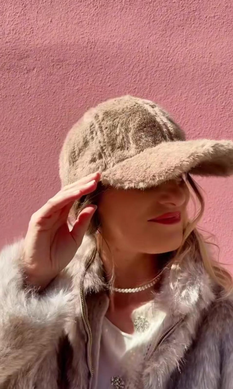 Cappelli in eco pelliccia